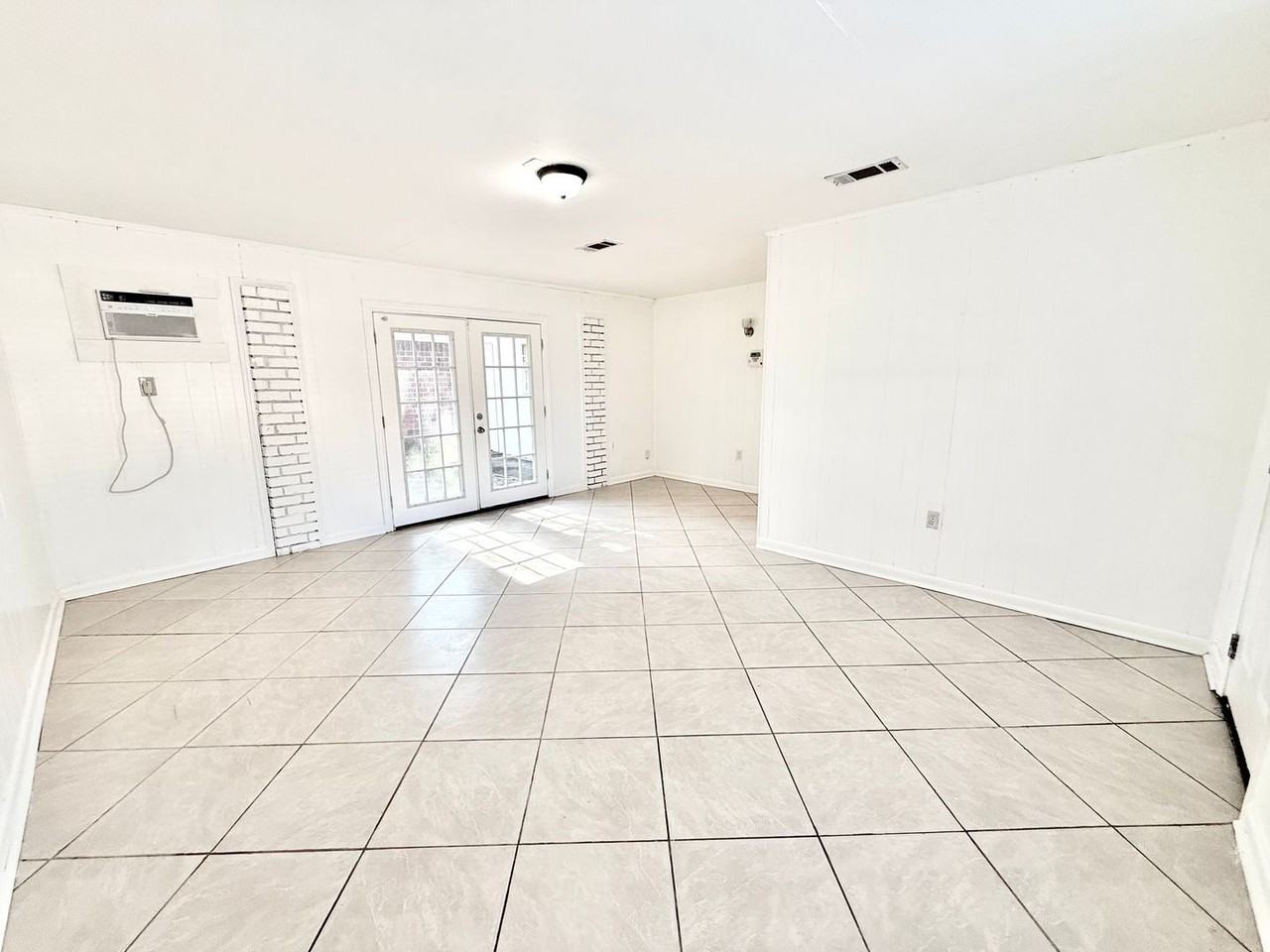 16405 Patton Ave - Photo 7 of 22