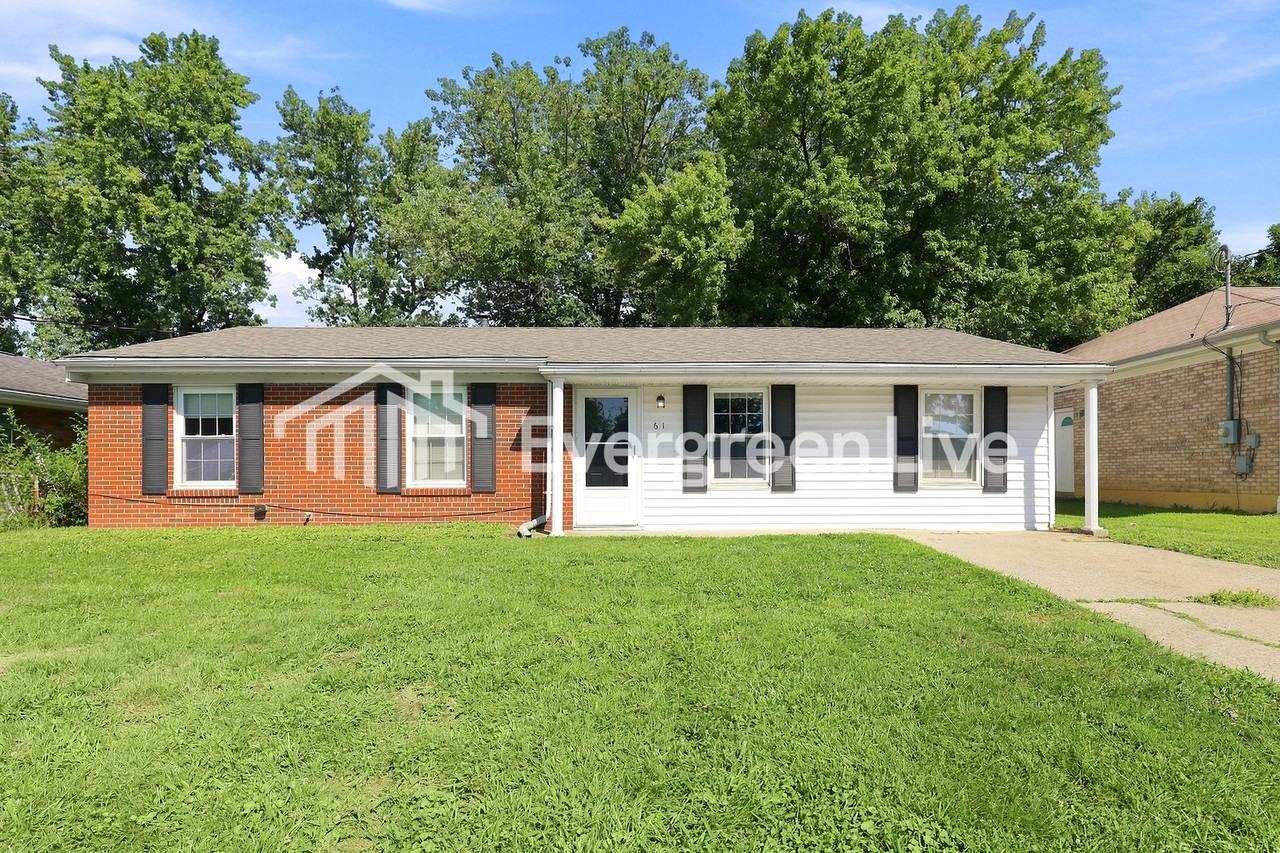 61 Miriam Dr - Photo 2 of 15