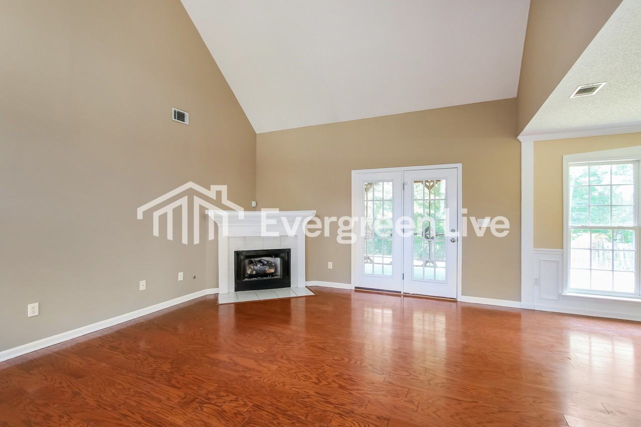 4000 Nantucket Cir - Photo 3 of 15
