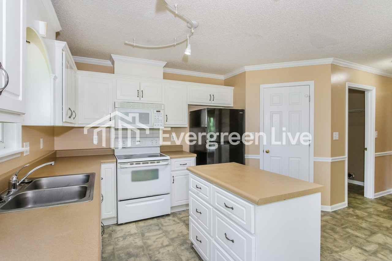 4000 Nantucket Cir - Photo 7 of 15