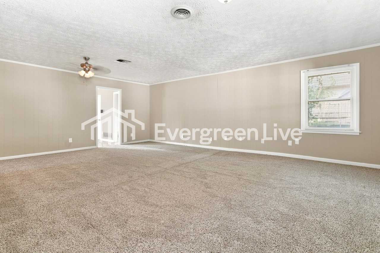 324 Carol Villa Dr - Photo 6 of 15