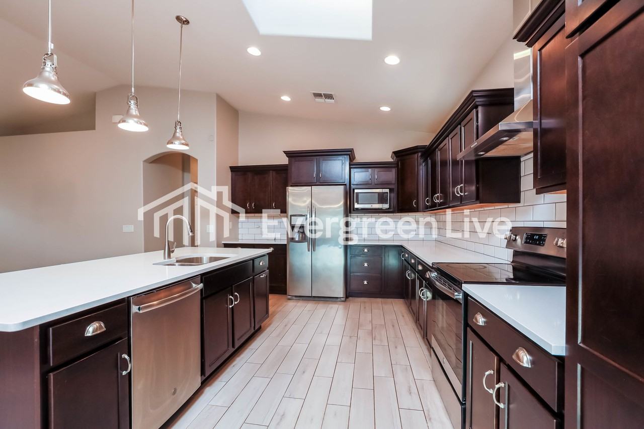 3736 S Manitoba Ave - Photo 7 of 15