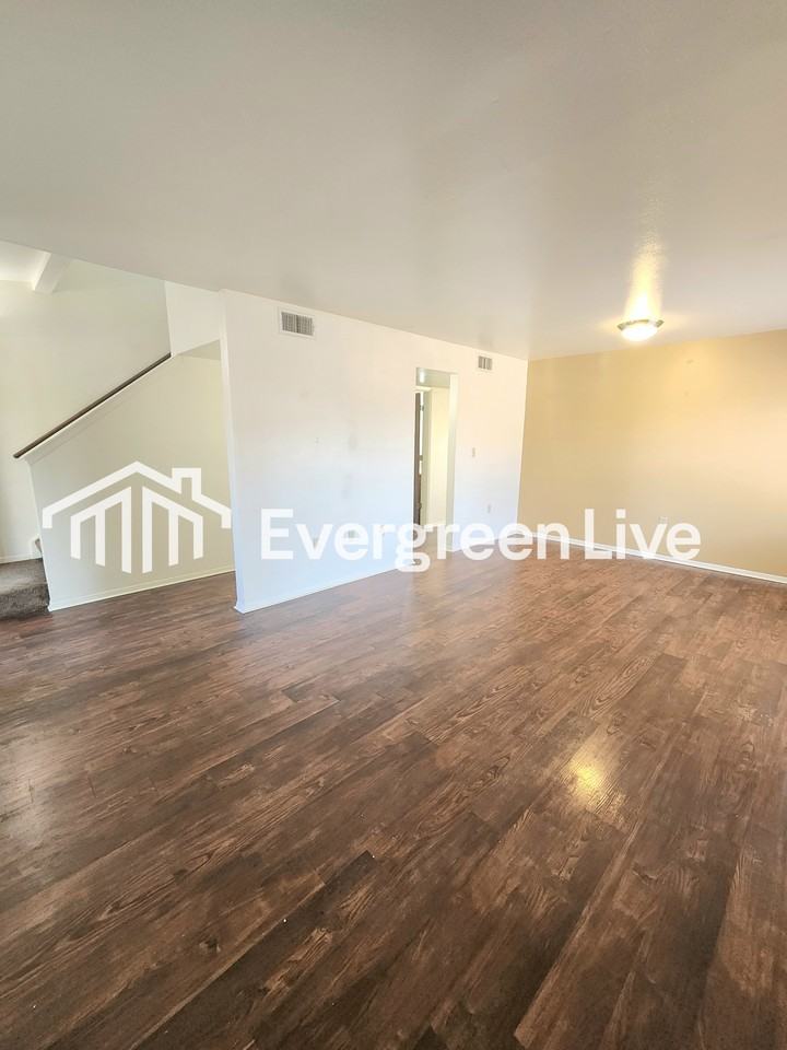 200 Raven Dr - Photo 3 of 27