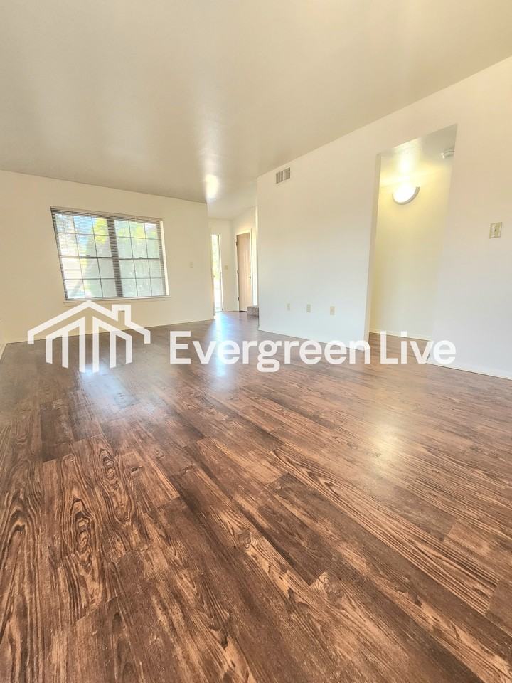 200 Raven Dr - Photo 4 of 27