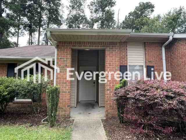 800 Bellflower Cir - Photo 2 of 13