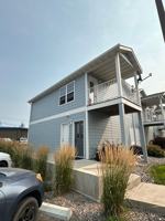 featured image of 2430 Ernest Ave