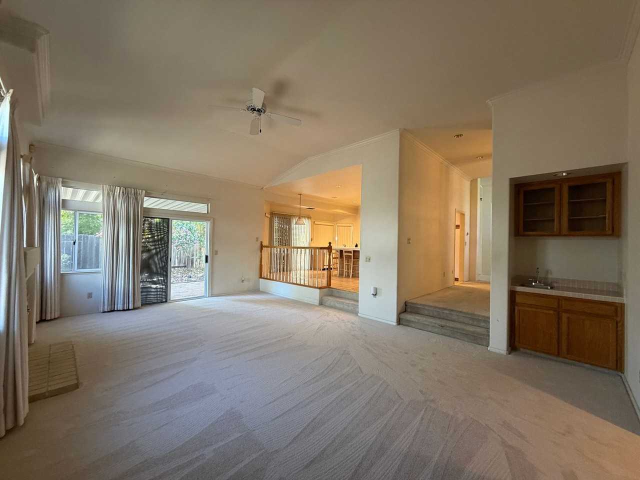 625 Fox Hollow Way - Photo 6 of 43