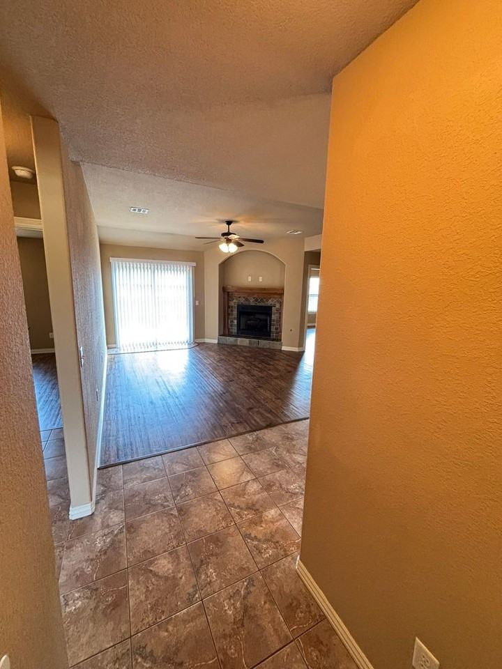 4111 W Mahogany Dr - Photo 4 of 18