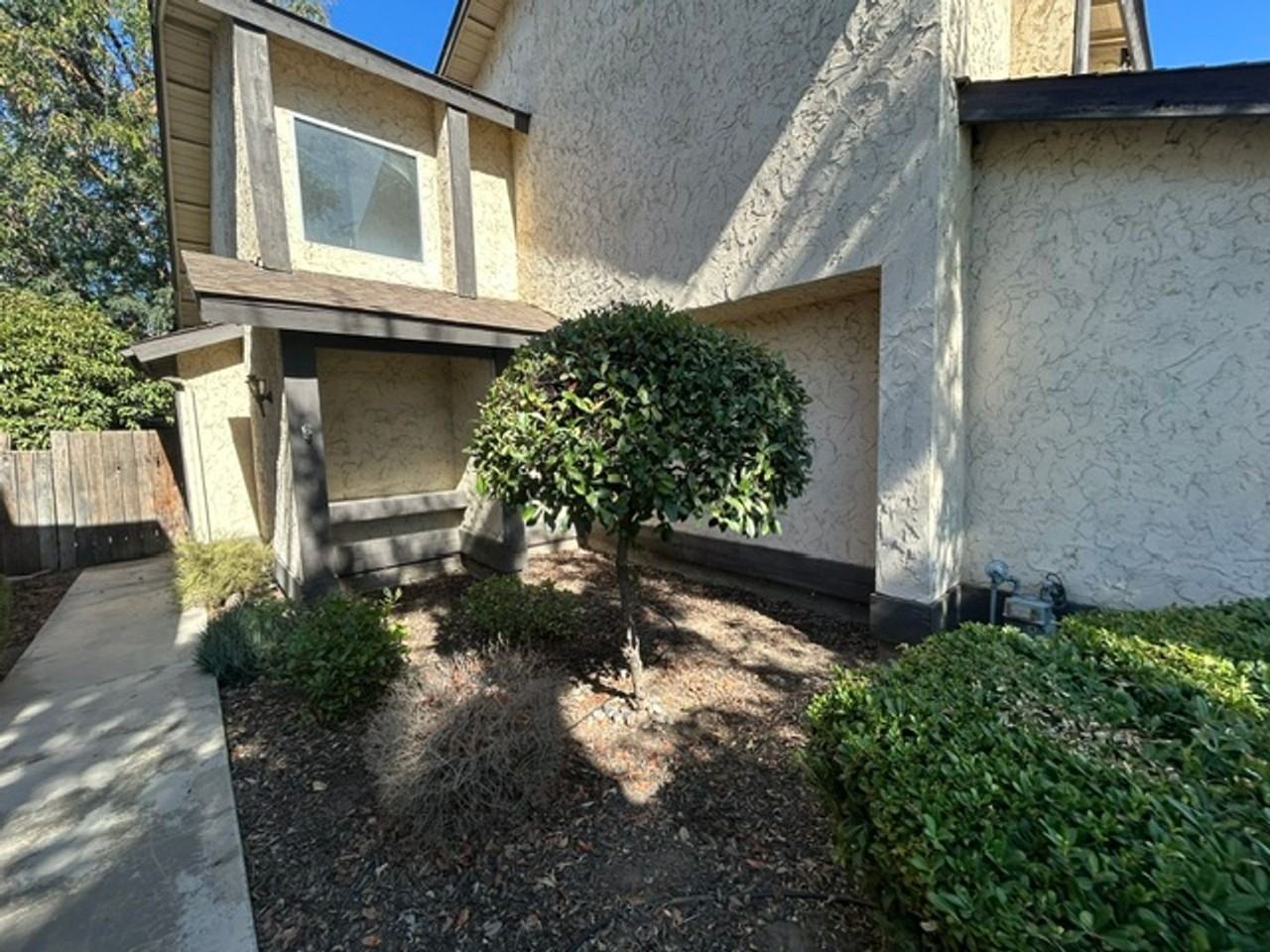 2411 N Bradley St - Photo 2 of 2