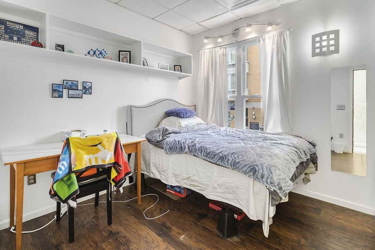 401-403 College Ave - Photo 3 of 24