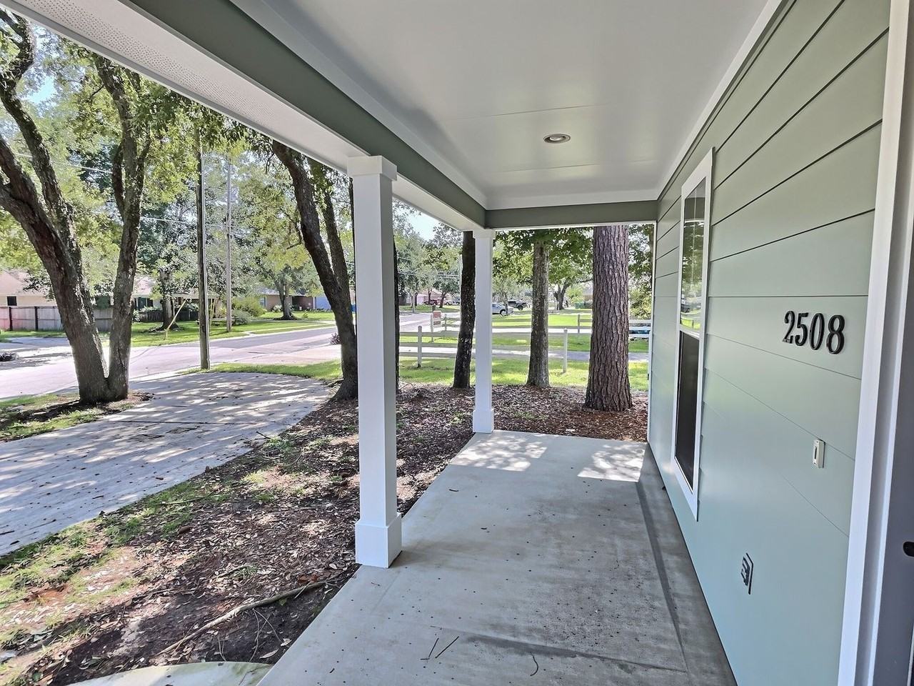 2508 Havard Rd - Photo 3 of 21