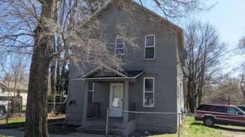 featured image of 229 Washington Ave
