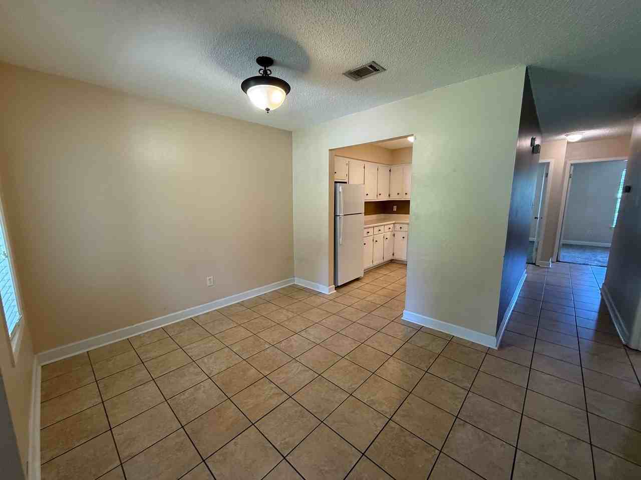9221 Beatrice Dr - Photo 4 of 16