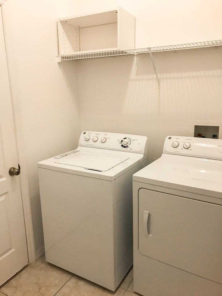 13828 Guildhall Cir - Photo 4 of 13