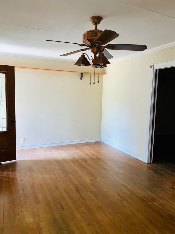 11321 Margie Dr - Photo 2 of 7