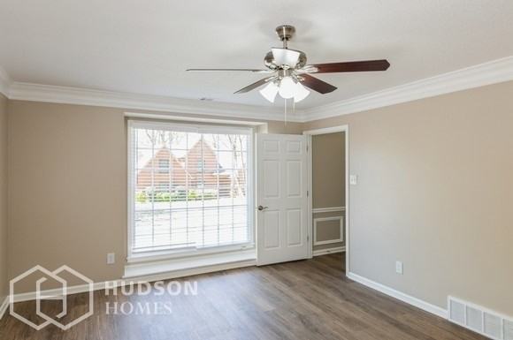 364 Locust Grove Dr - Photo 4 of 18