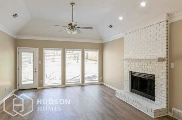 364 Locust Grove Dr - Photo 6 of 18