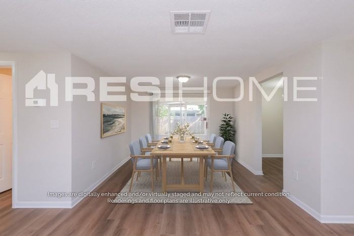 7301 Moravian Dr - Photo 3 of 18