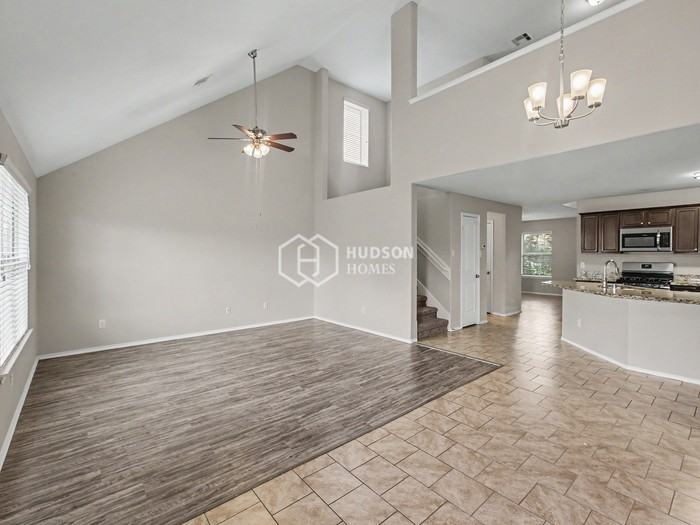 23247 Gallanda Dr - Photo 5 of 30