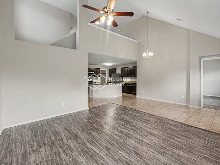 23247 Gallanda Dr - Photo 6 of 30