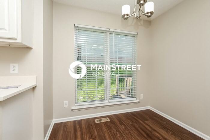 142 Cartwright Pkwy - Photo 6 of 17