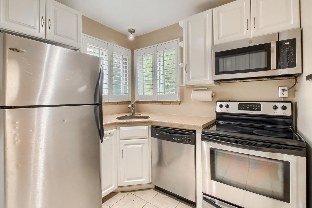 1317 Jersey St - Photo 3 of 37