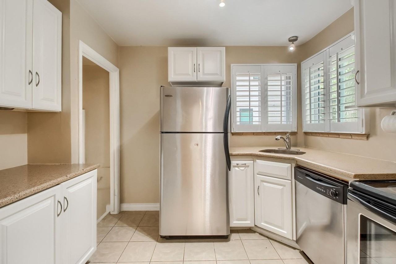 1317 Jersey St - Photo 5 of 37