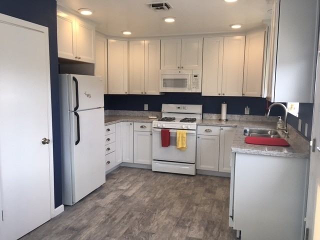 6650 N Harris Dr - Photo 3 of 27