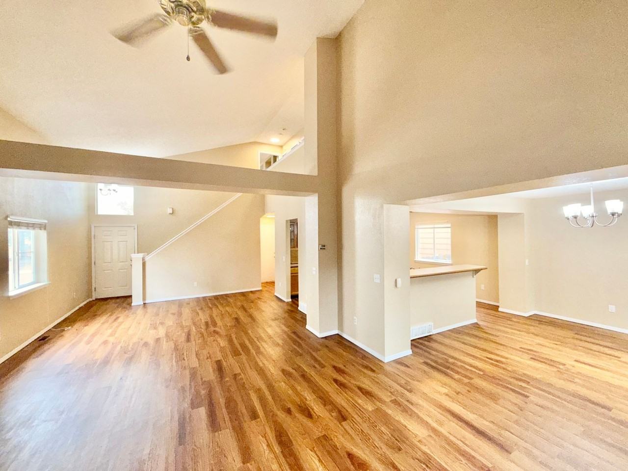 6050 Emma Ln - Photo 3 of 23