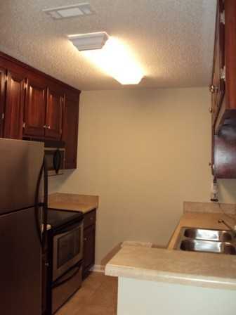 131 Concord Ave - Photo 4 of 14