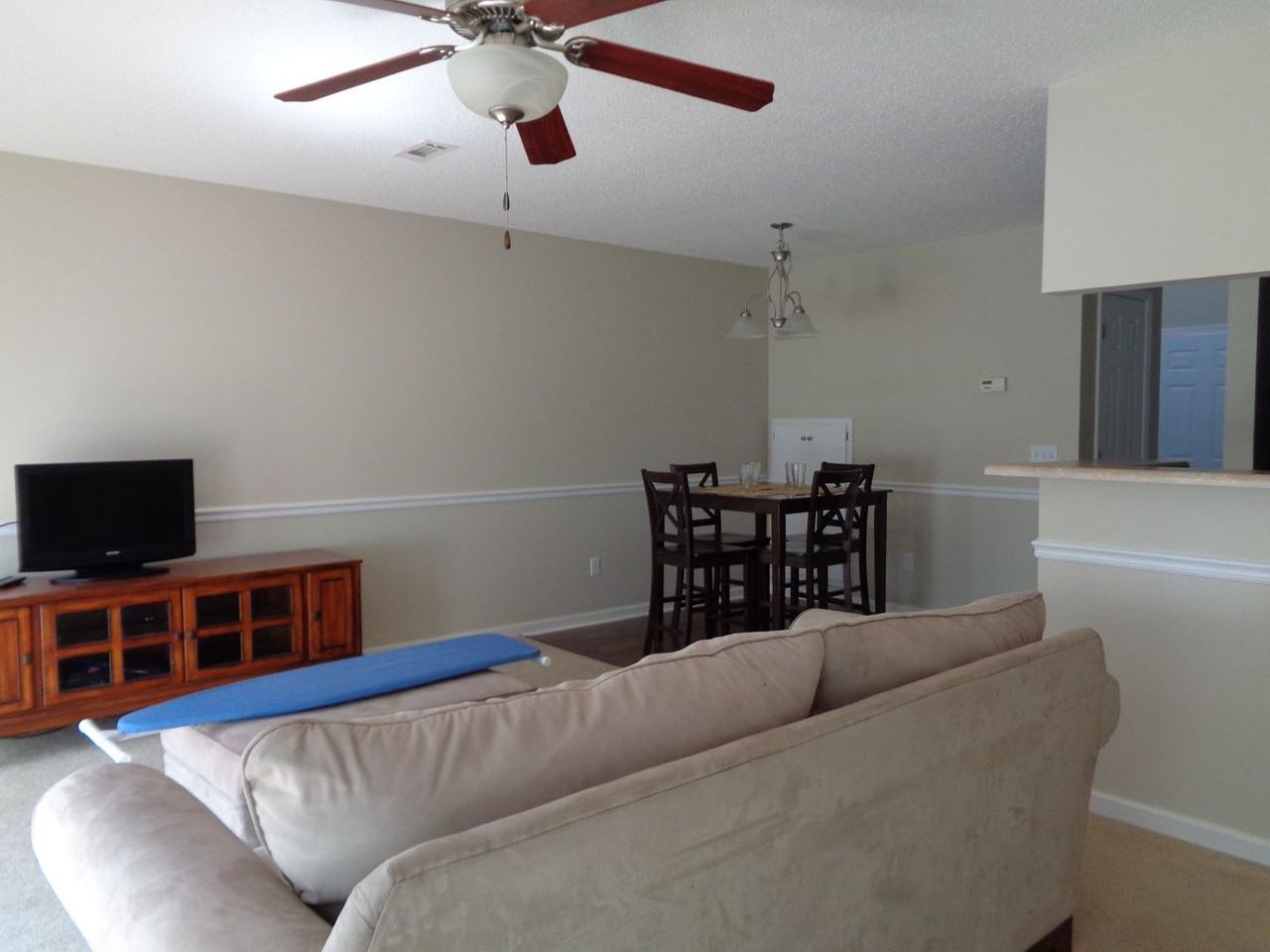131 Concord Ave - Photo 6 of 14