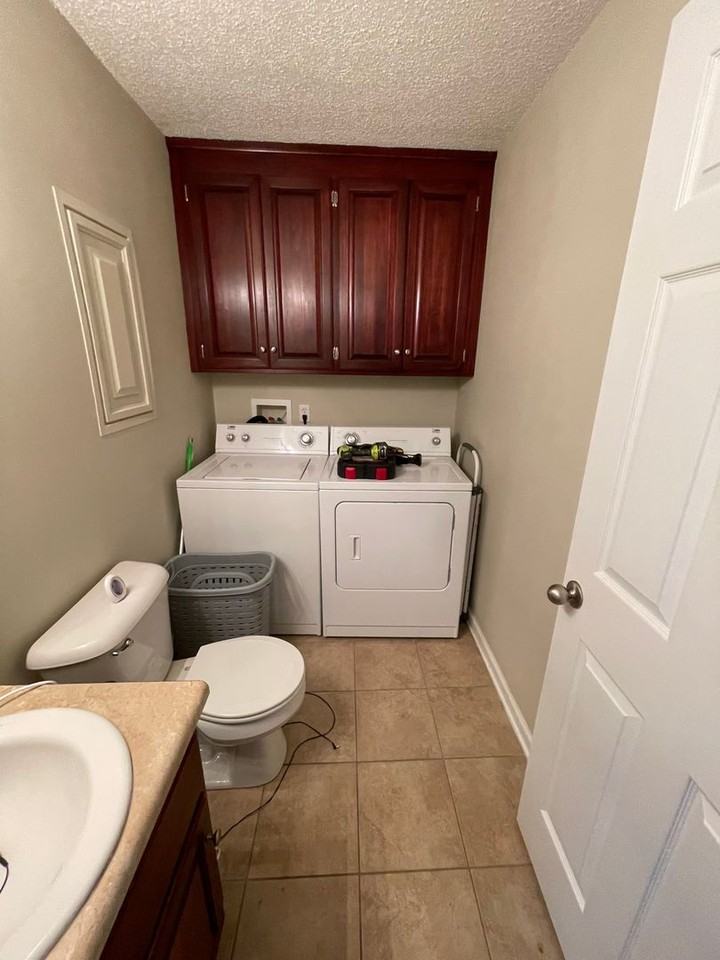 131 Concord Ave - Photo 7 of 14