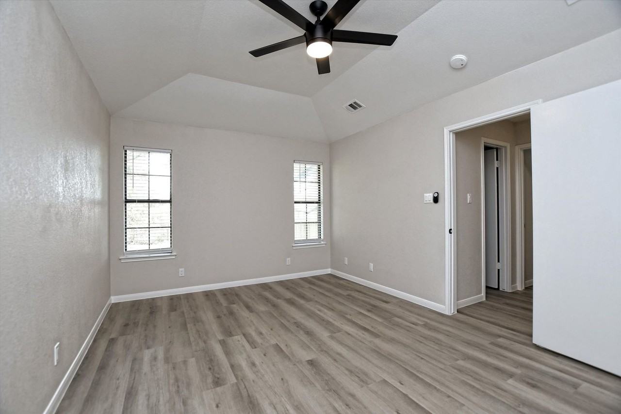 14407 Citron Cv #44 - Photo 5 of 25