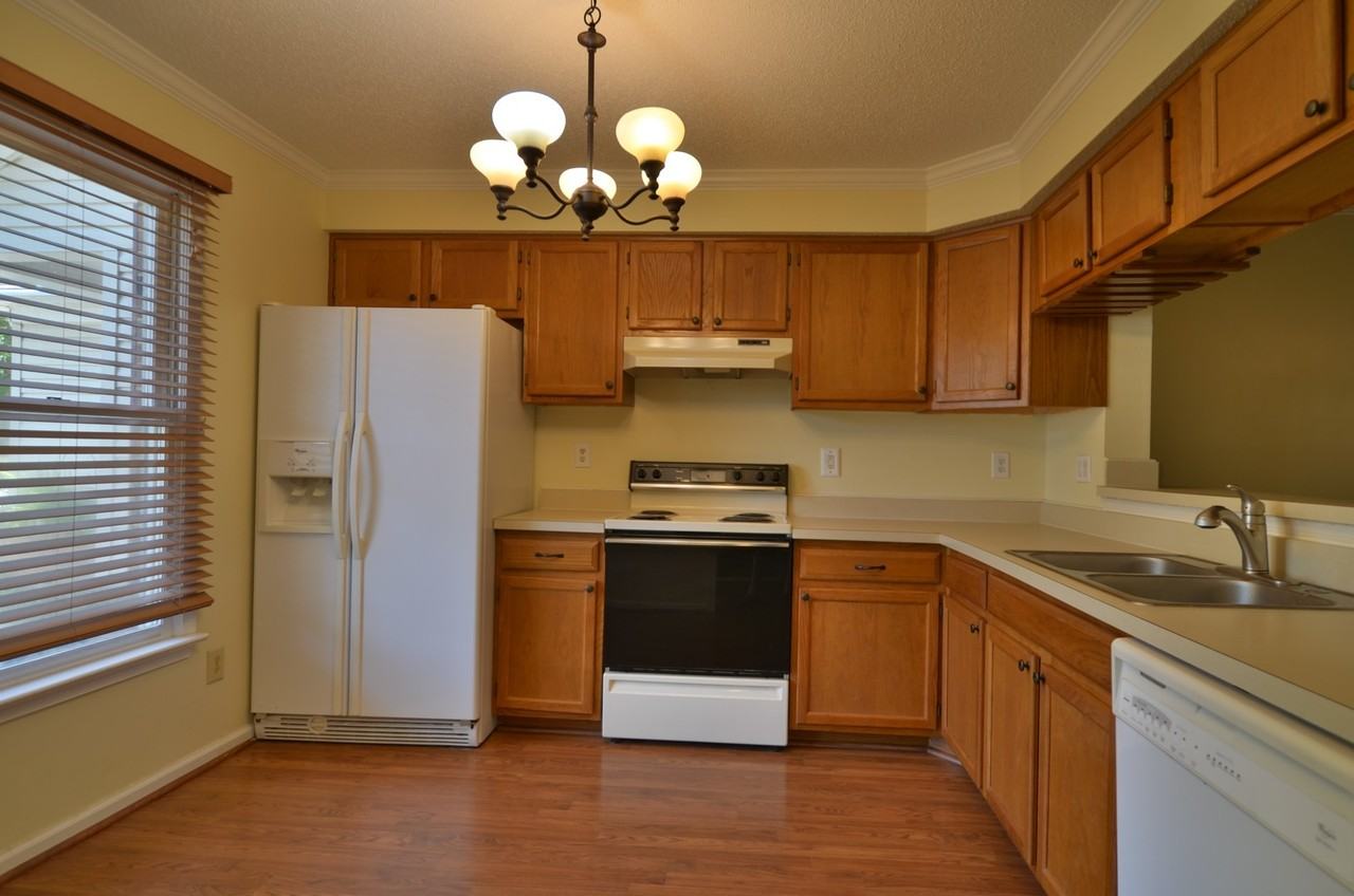 111 Two Turkey Run - Photo 2 of 13