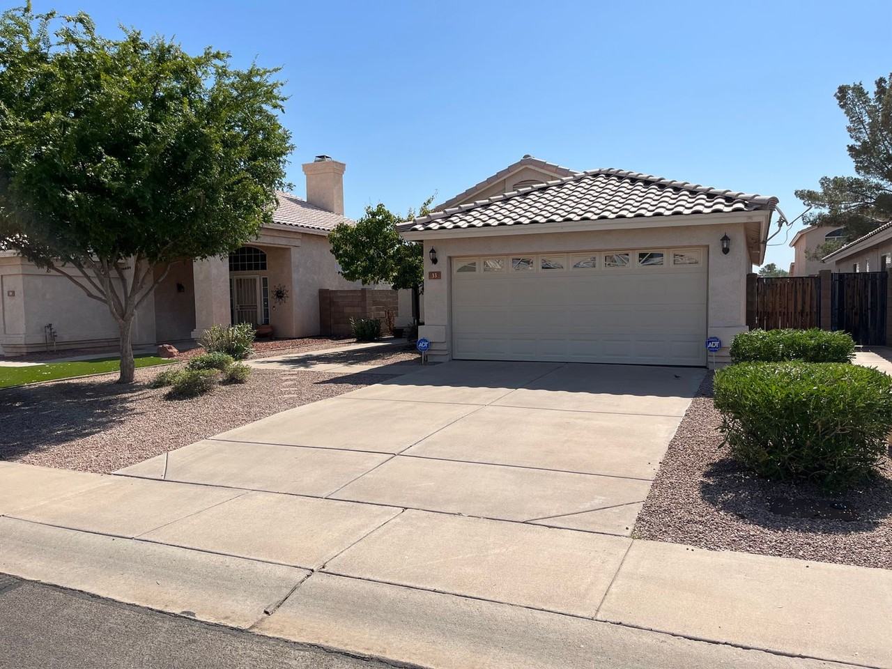 33 N Sahuaro Dr - Photo 2 of 16