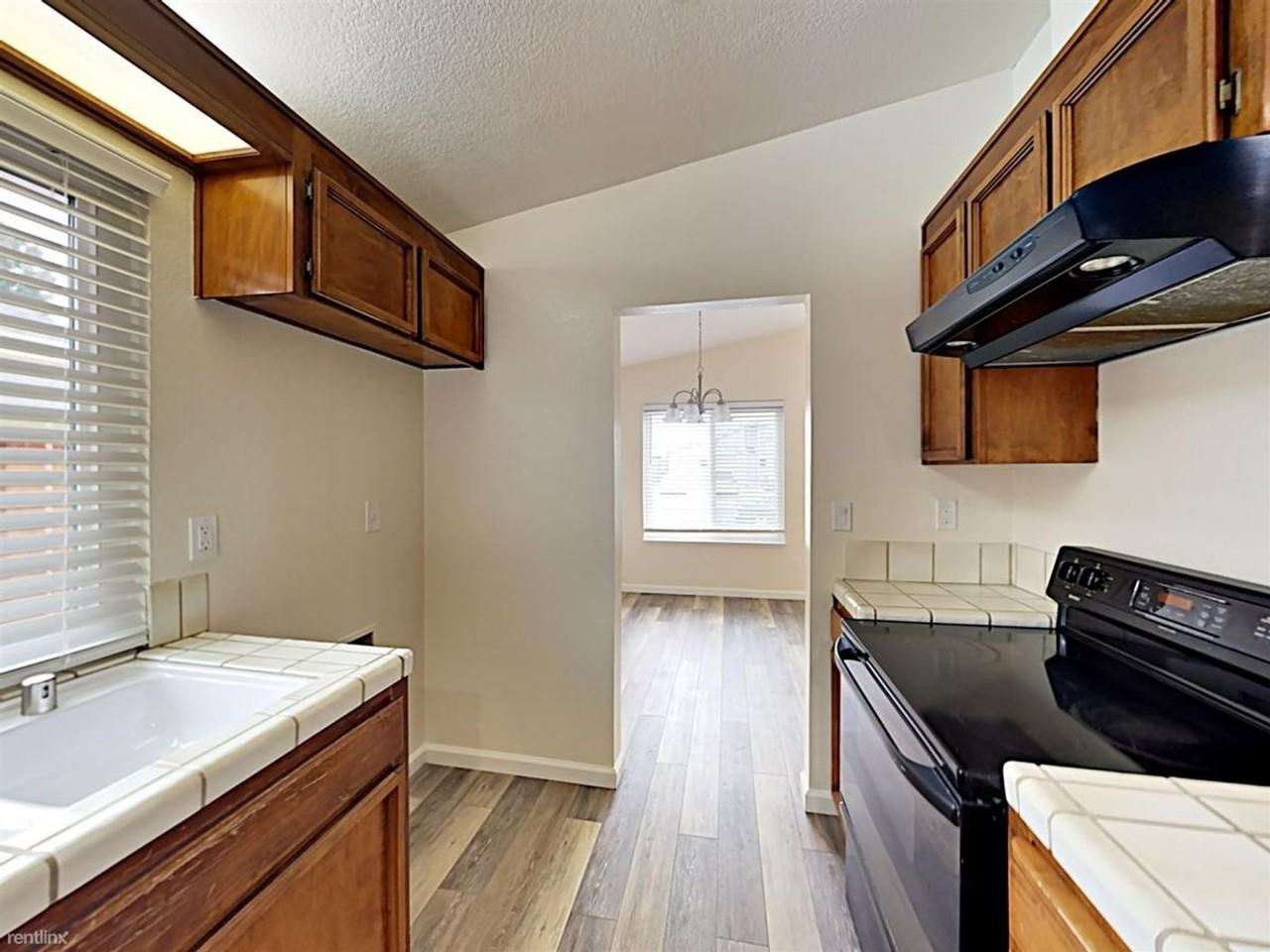 1740 Gateway Dr - Photo 6 of 20