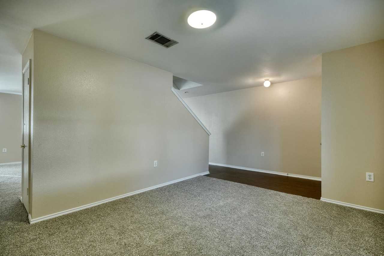 7537 Redrick Dr - Photo 2 of 15