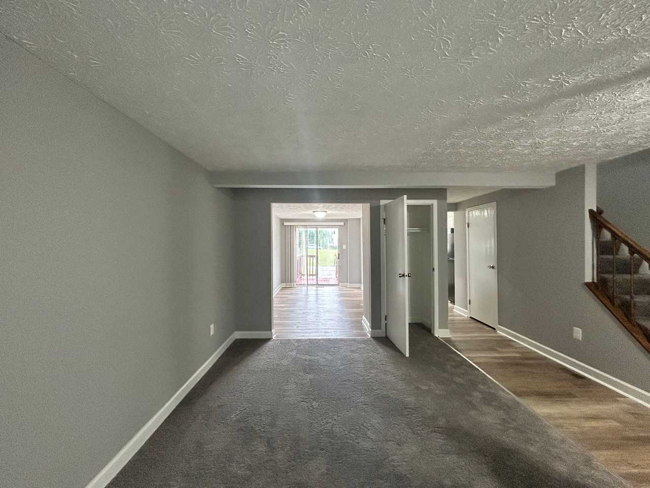 2607 S Paca St - Photo 2 of 13