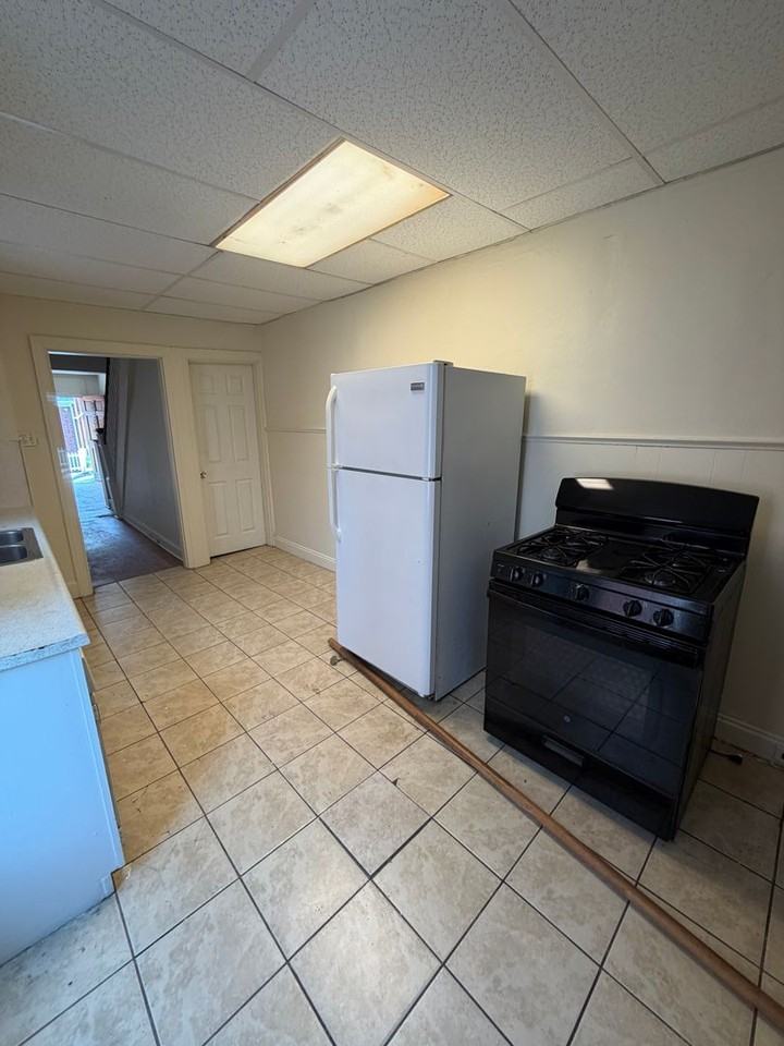 738 Cleveland Ave - Photo 3 of 13