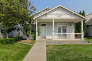 featured image of 5407 Mariner Ln