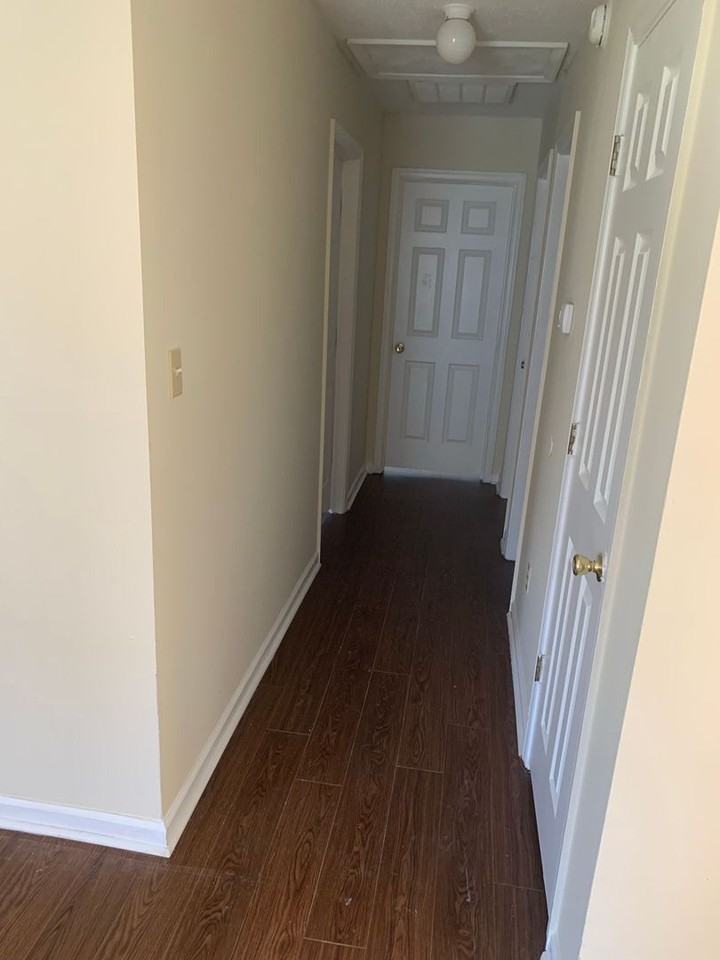 128 Sutton Dr - Photo 4 of 17