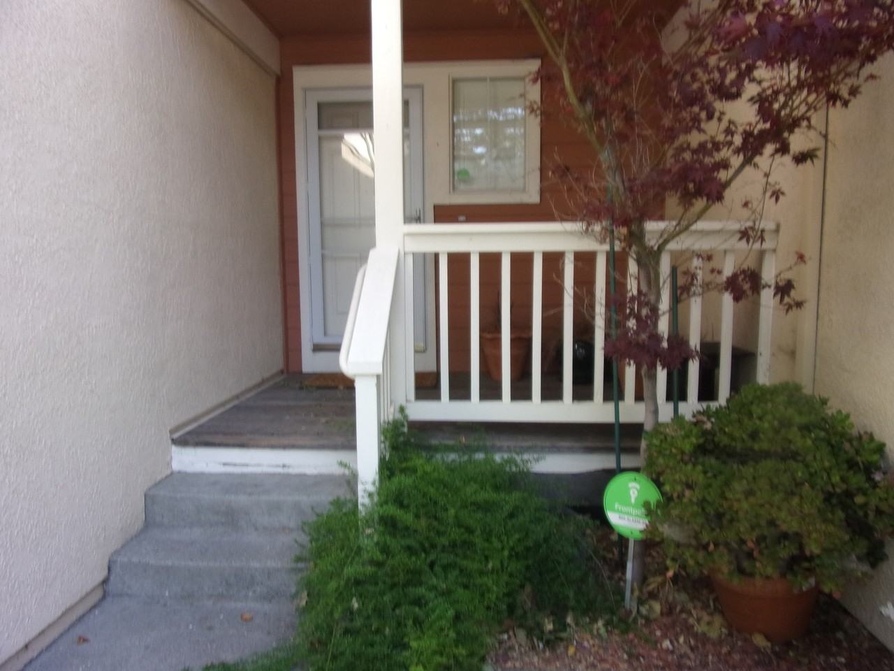 35 Manchester Ln - Photo 3 of 30