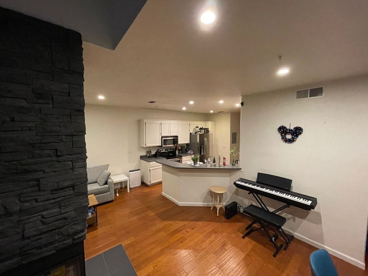 35 Manchester Ln - Photo 5 of 30