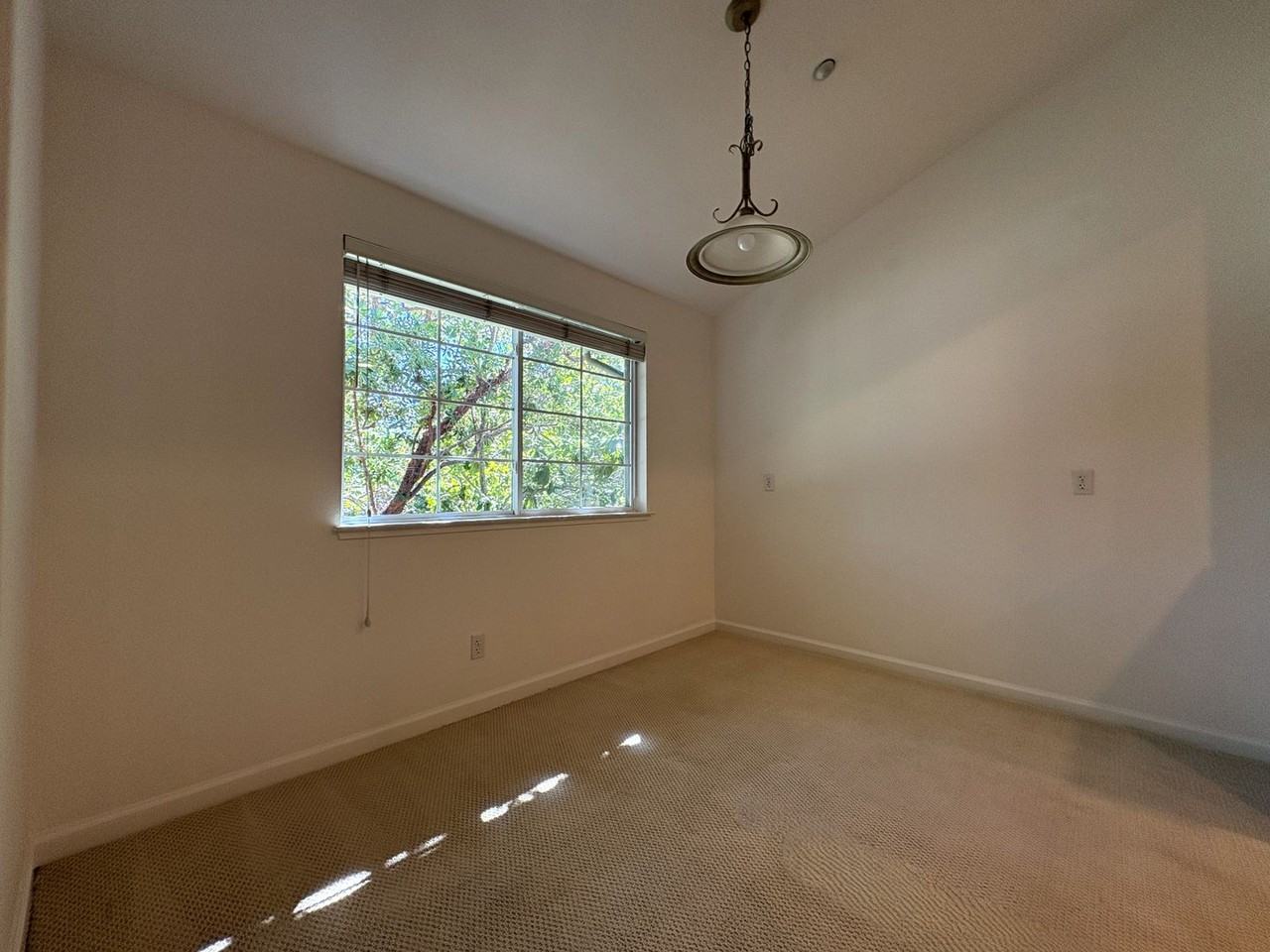 20 Willow Rd #34 - Photo 4 of 20