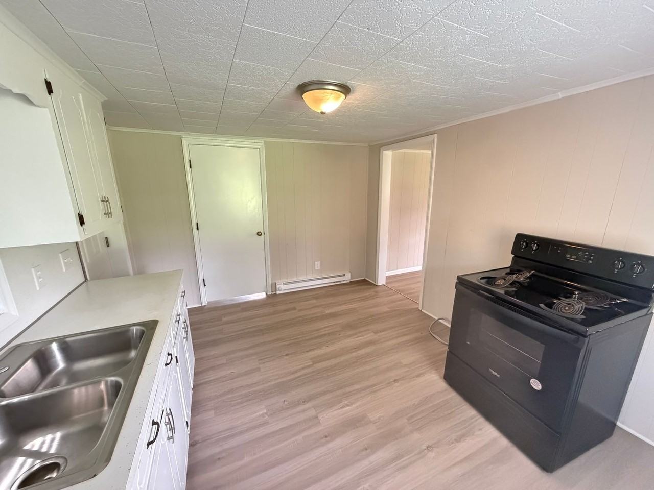 605 Grant Ave - Photo 7 of 14