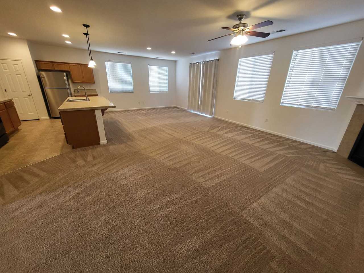 141 Catlin St - Photo 3 of 12