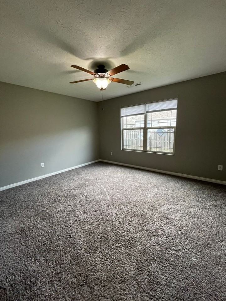 1329 Sourgum Ln - Photo 7 of 19