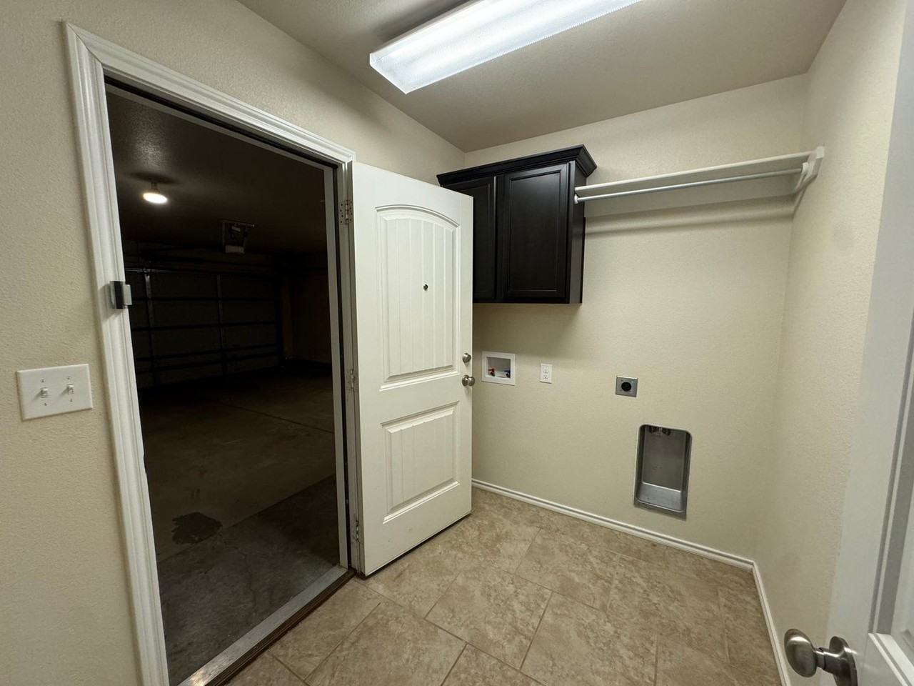 10113 Viola Ave - Photo 6 of 42