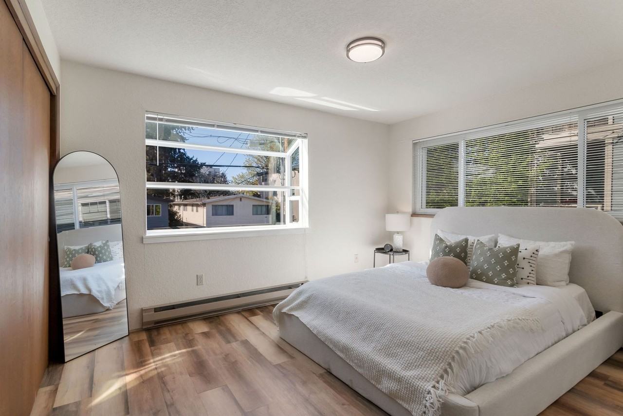 1722 Nw 58th St #3 - Photo 6 of 9
