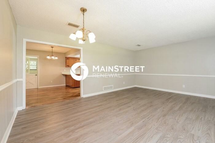 36 Sanford Ave - Photo 4 of 16